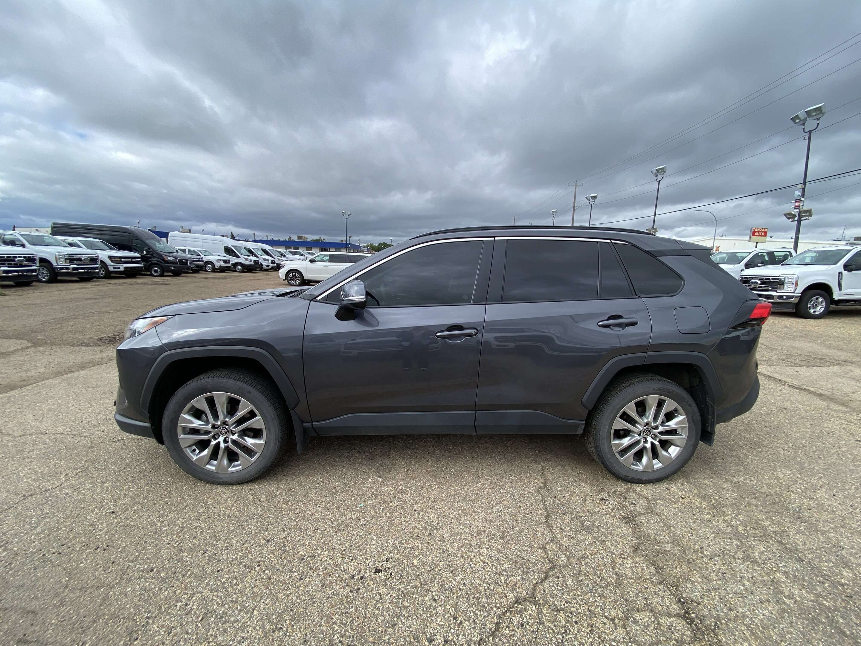 2024 Toyota RAV4 XLE | Sport Mode | — снимка 1