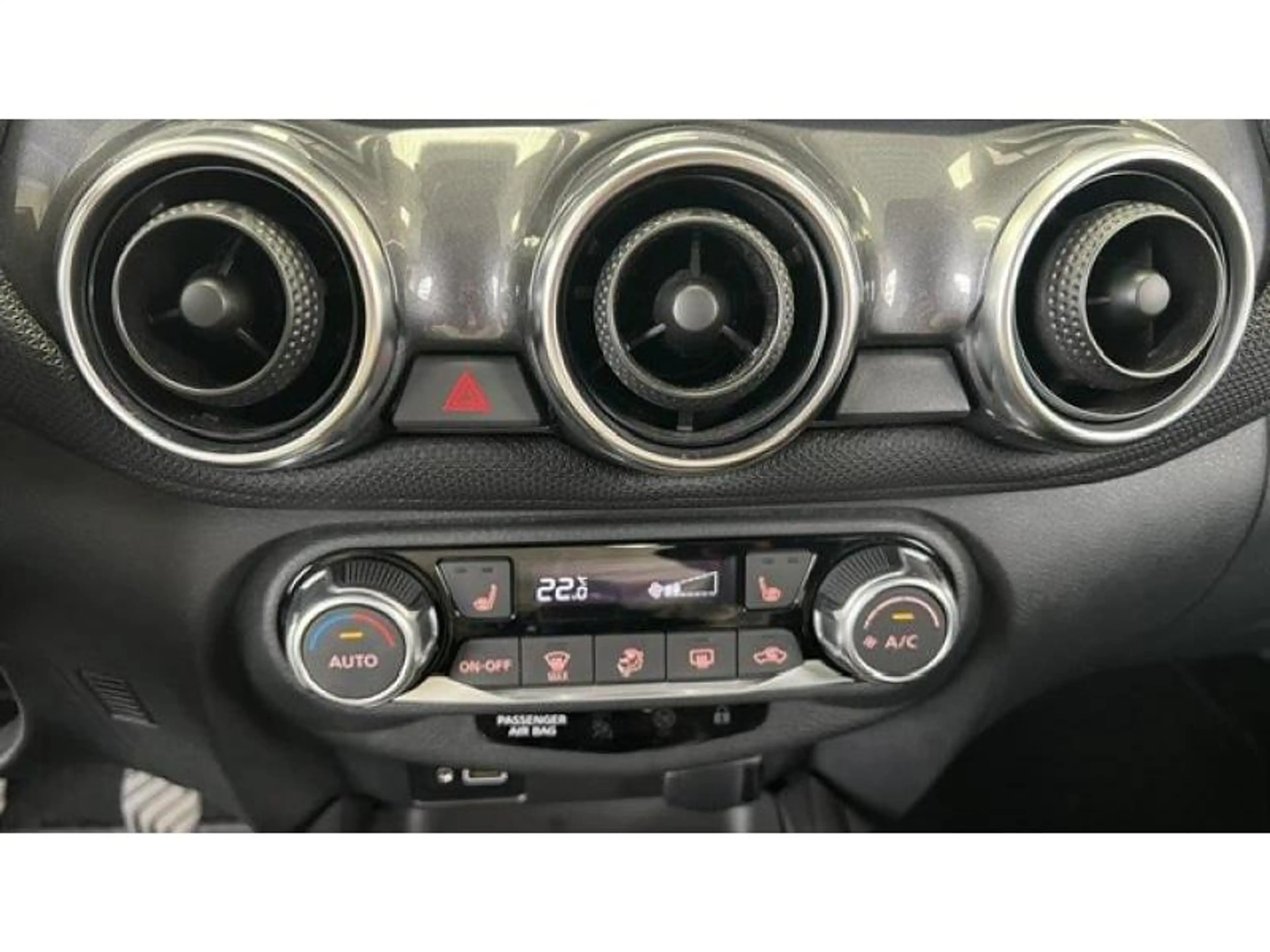 Nissan Juke Accenta — photo 14