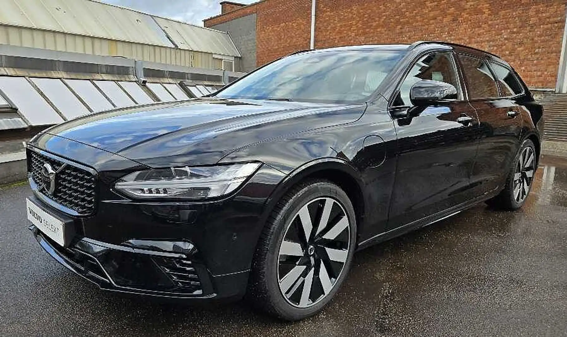 Volvo V90 Recharge Ultimate, T6 AWD Plug-in hybrid, Elektris Zwart - 1