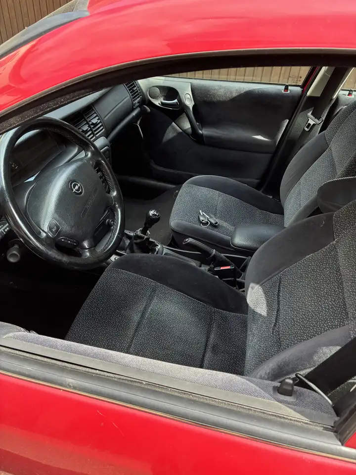 Opel Vectra 1.6 Comfort, foto 9
