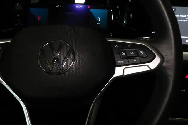 Volkswagen Golf view 15