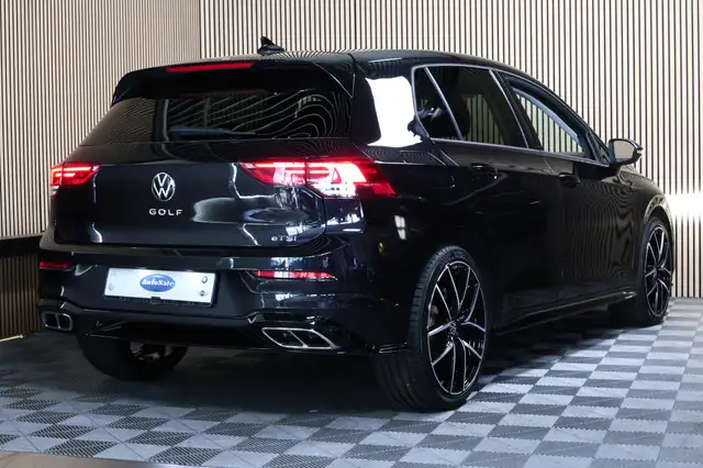 Volkswagen Golf view 3