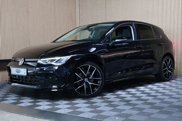 Volkswagen Golf view 10