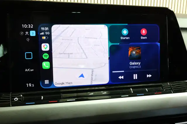 Volkswagen Golf view 18