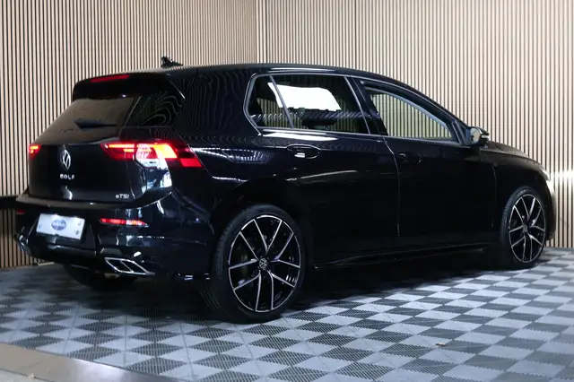 Volkswagen Golf view 5
