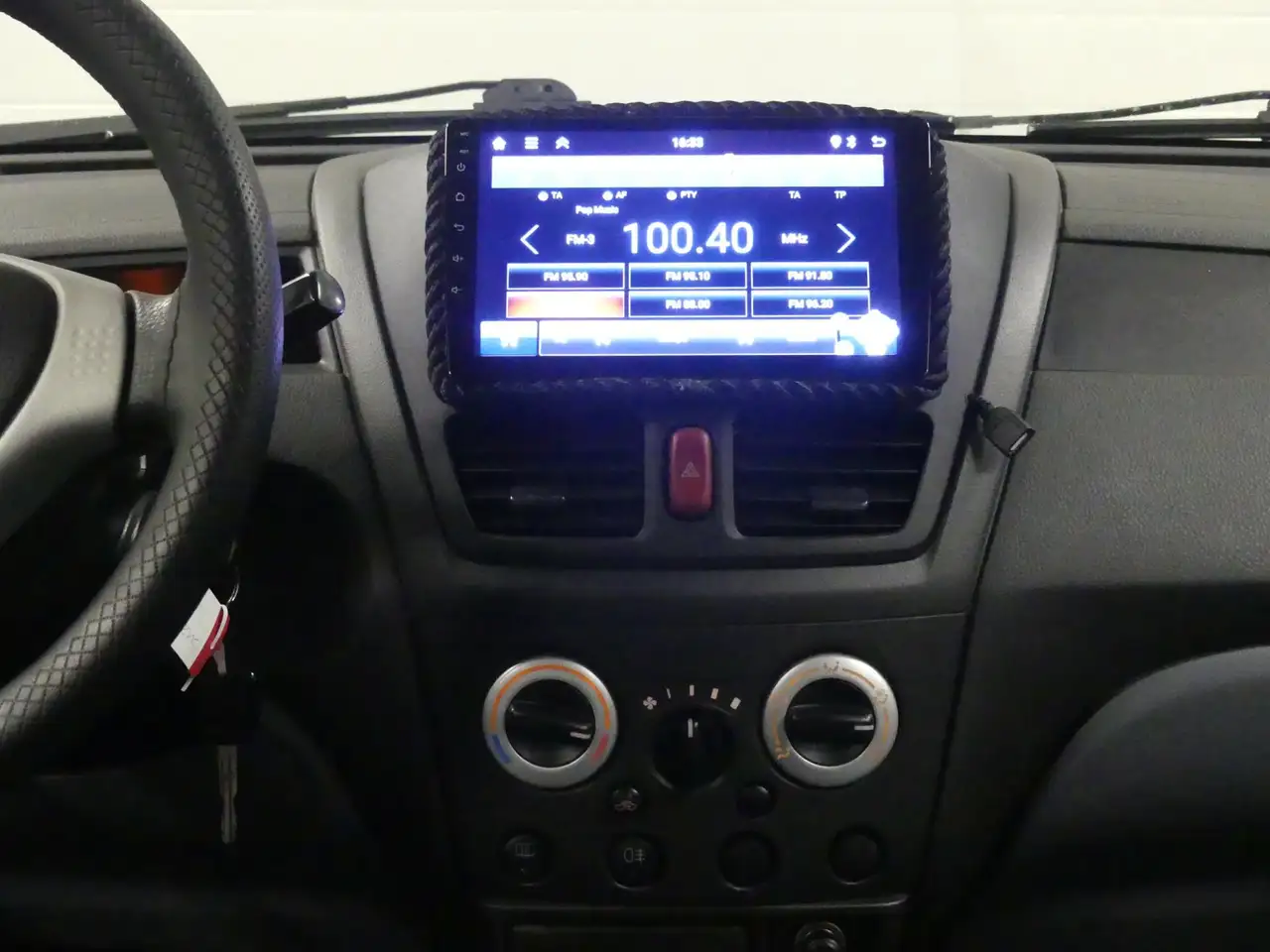 Suzuki Liana 1.3 GLS - Keurig Onderhouden - Mooie Auto, foto 8