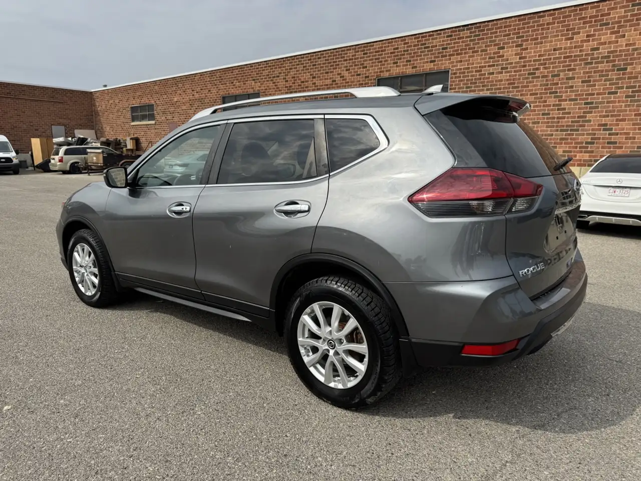 Nissan Rogue fotografie Nissan Rogue