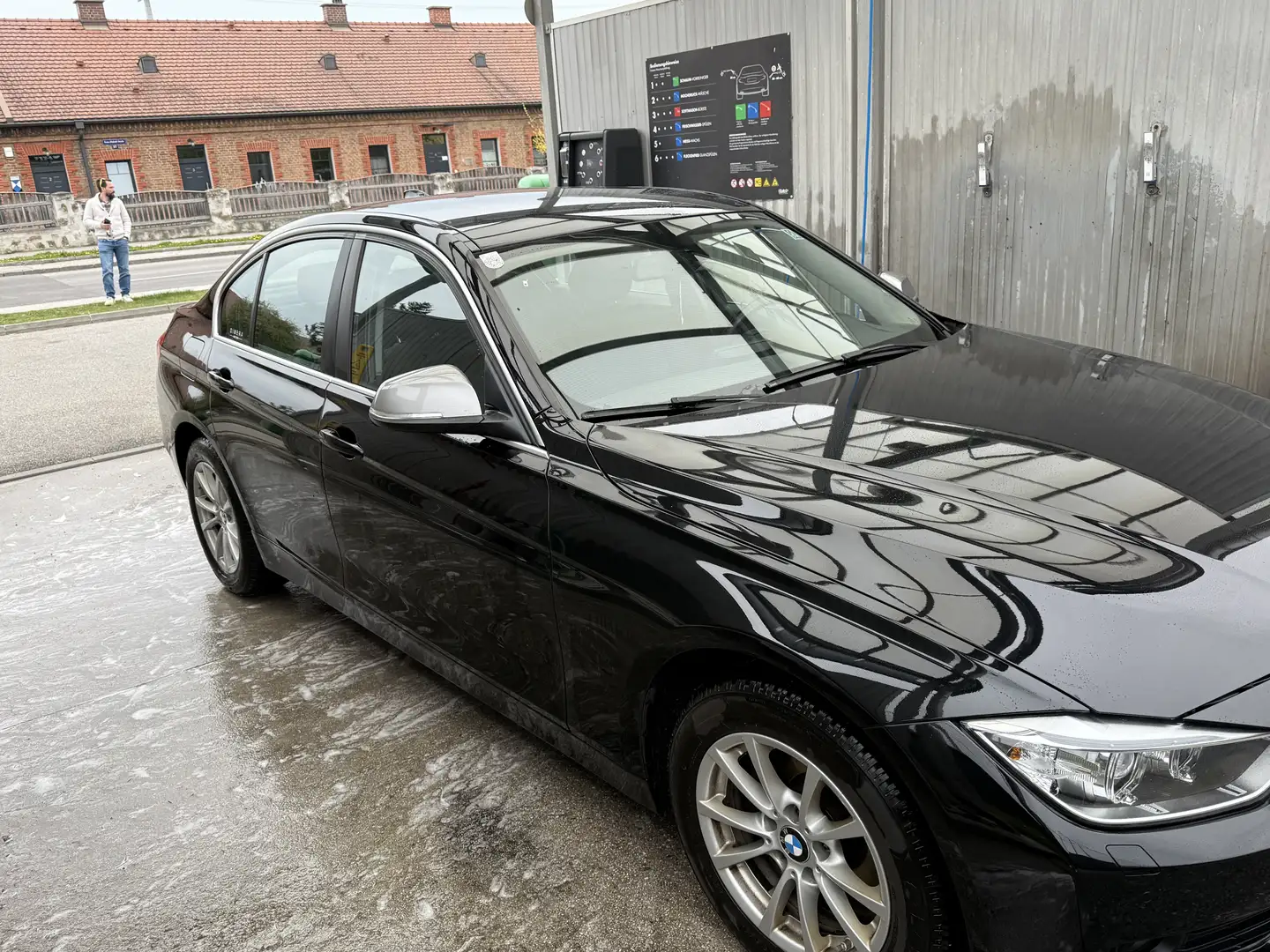 BMW 318 318d Gran Turismo Österreich-Paket Schwarz - 2