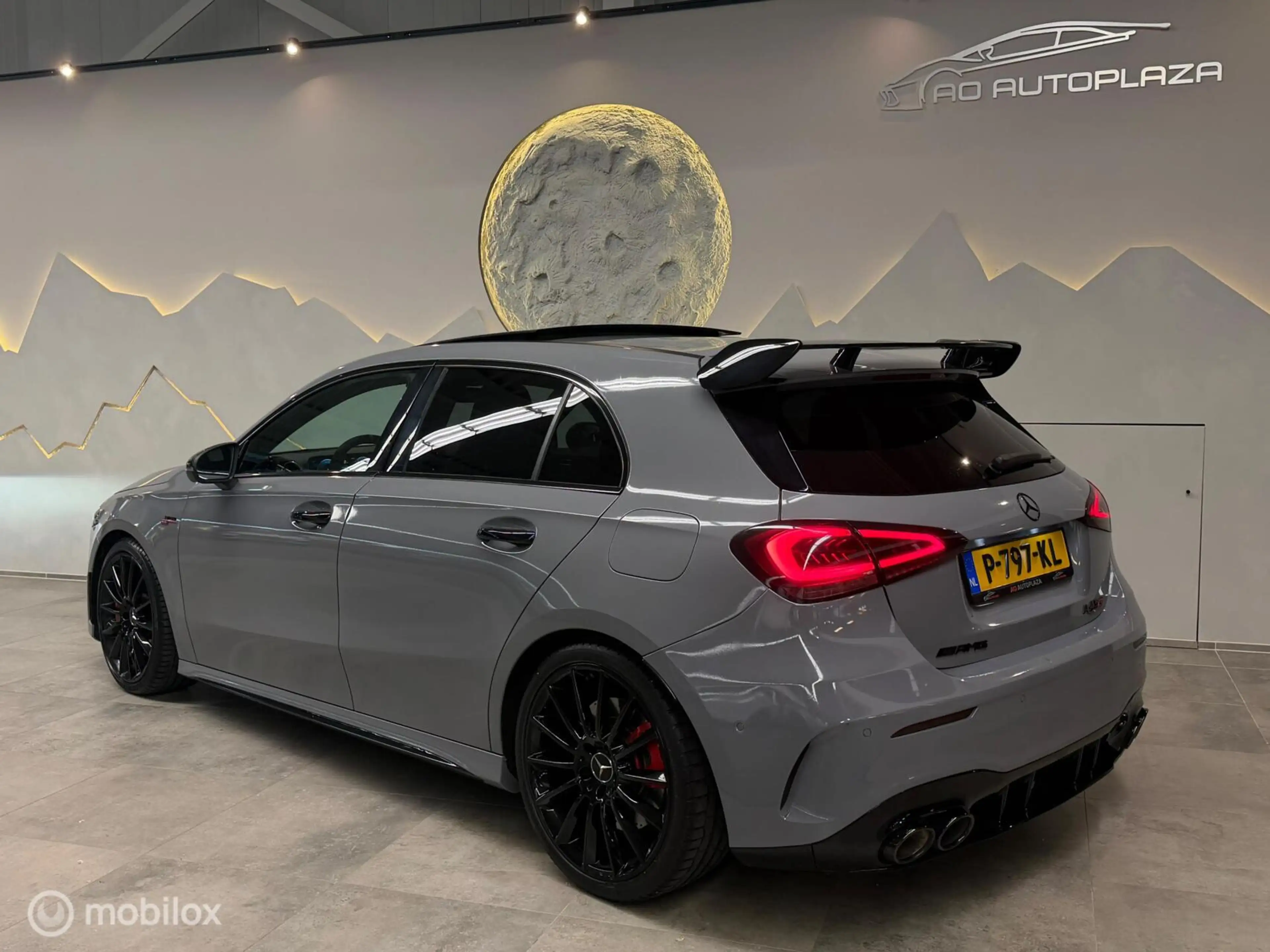 Mercedes-Benz A 35 AMG 4MATIC Edition 1 Panorama/Kuip/Burmester/HUD/Nardo — photo 8