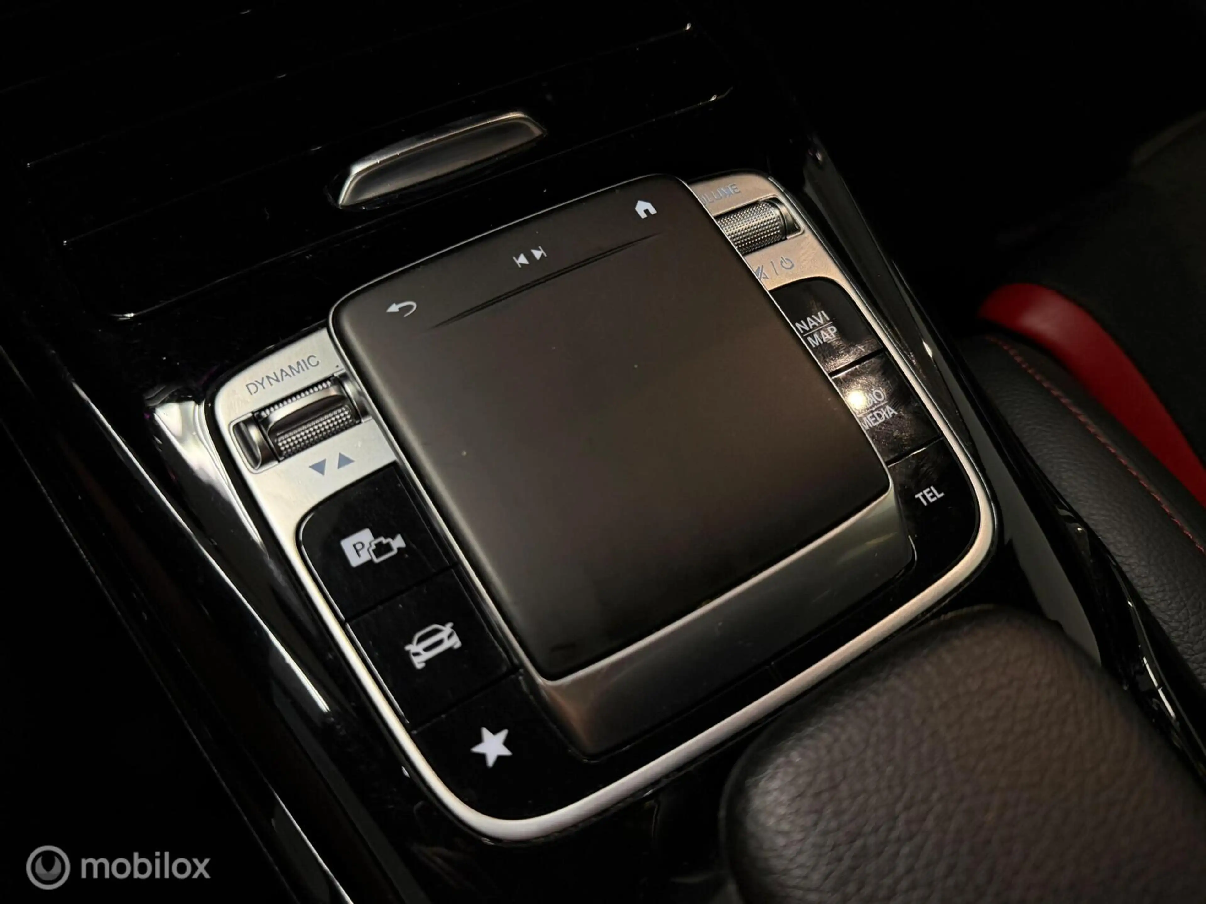 Mercedes-Benz A 35 AMG 4MATIC Edition 1 Panorama/Kuip/Burmester/HUD/Nardo — photo 42