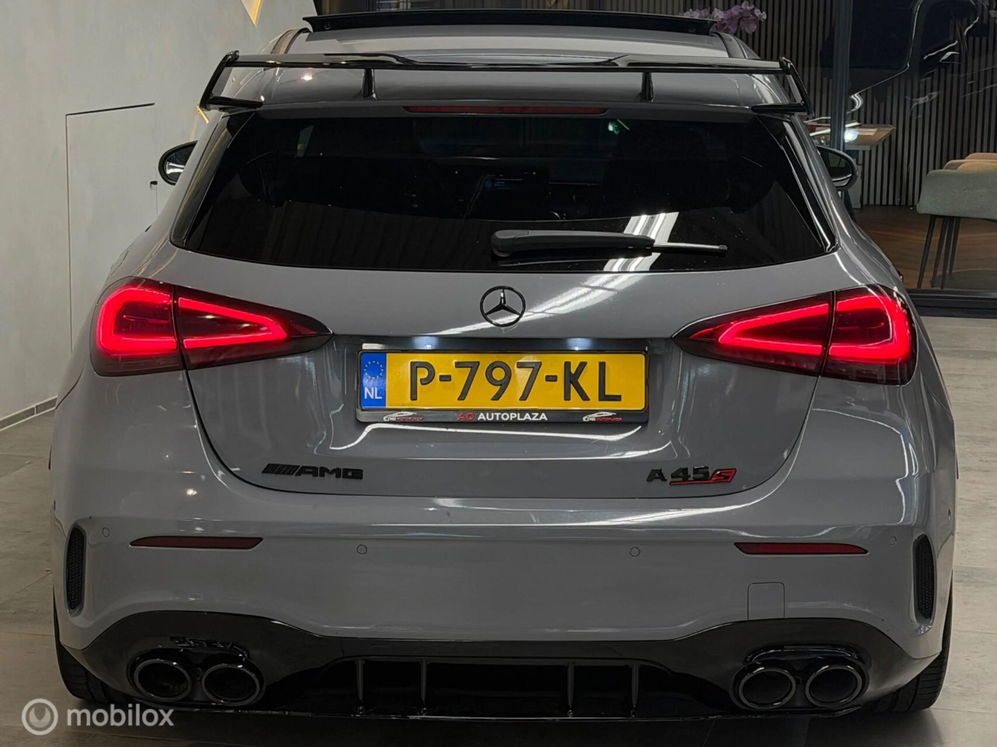 Mercedes-Benz A 35 AMG 4MATIC Edition 1 Panorama/Kuip/Burmester/HUD/Nardo — photo 10