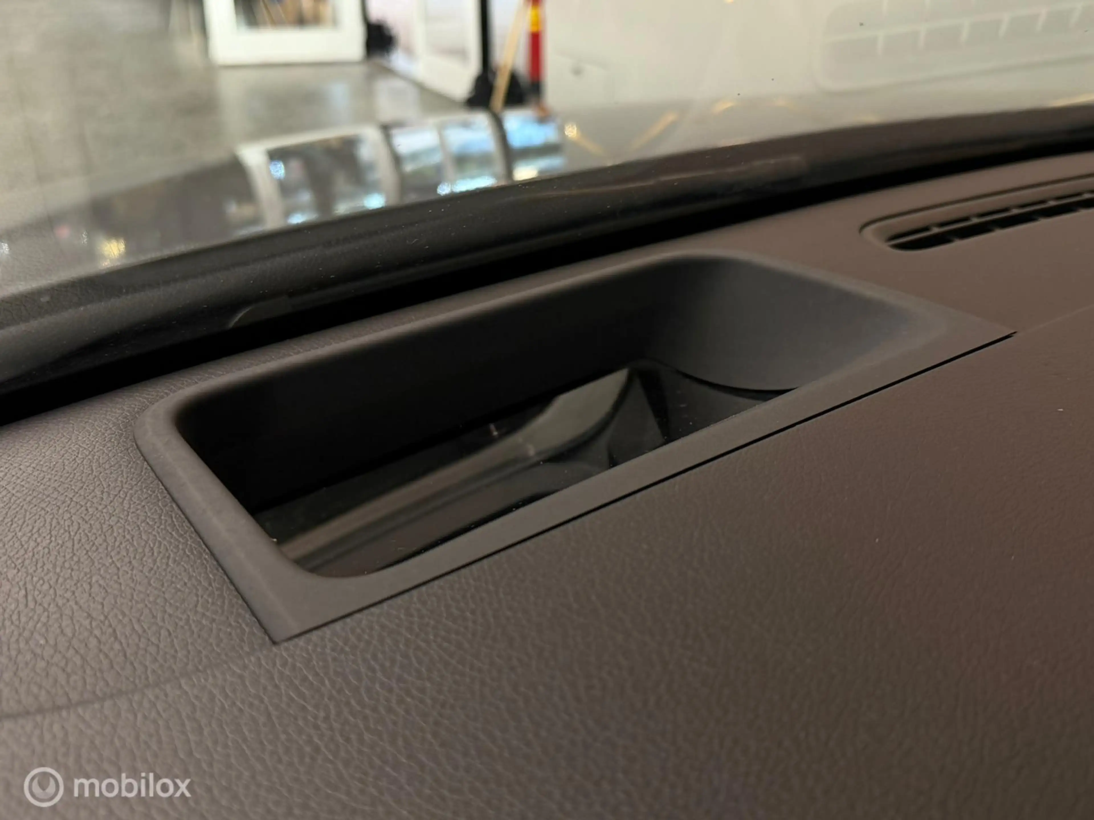 Mercedes-Benz A 35 AMG 4MATIC Edition 1 Panorama/Kuip/Burmester/HUD/Nardo — photo 40