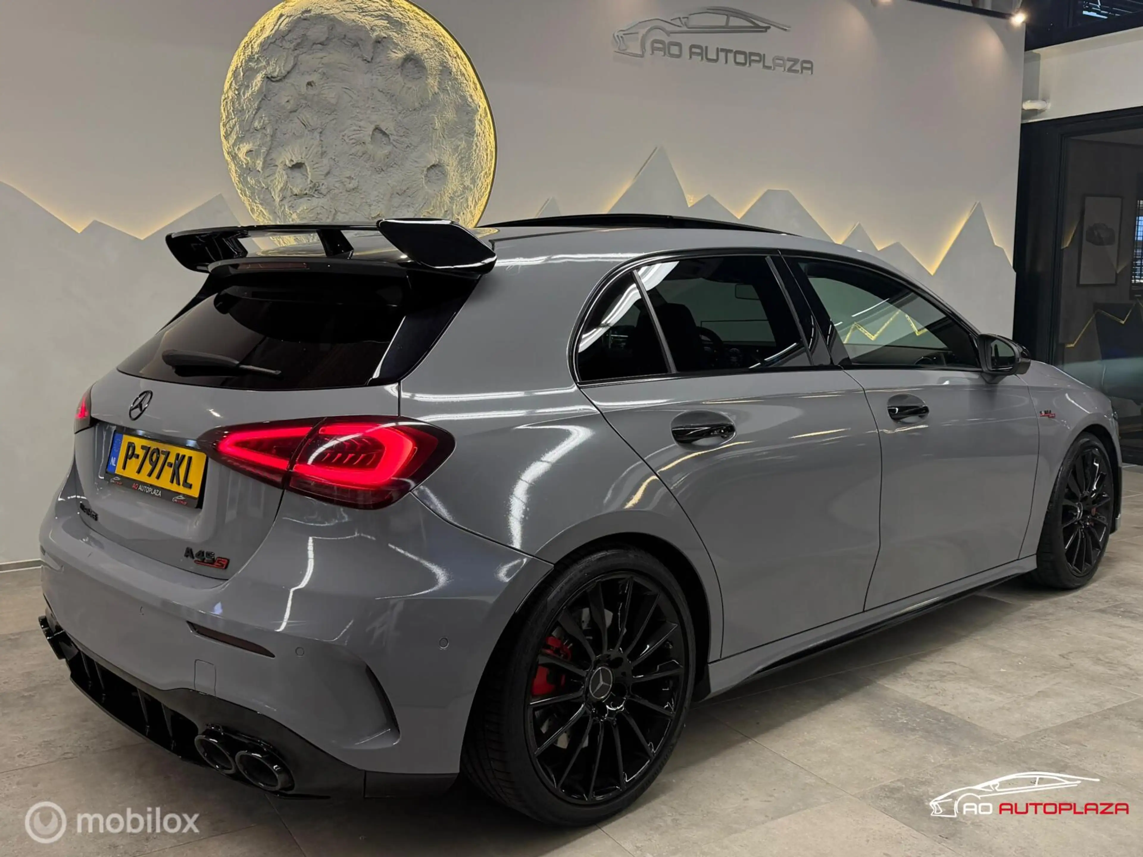 Mercedes-Benz A 35 AMG 4MATIC Edition 1 Panorama/Kuip/Burmester/HUD/Nardo — photo 2