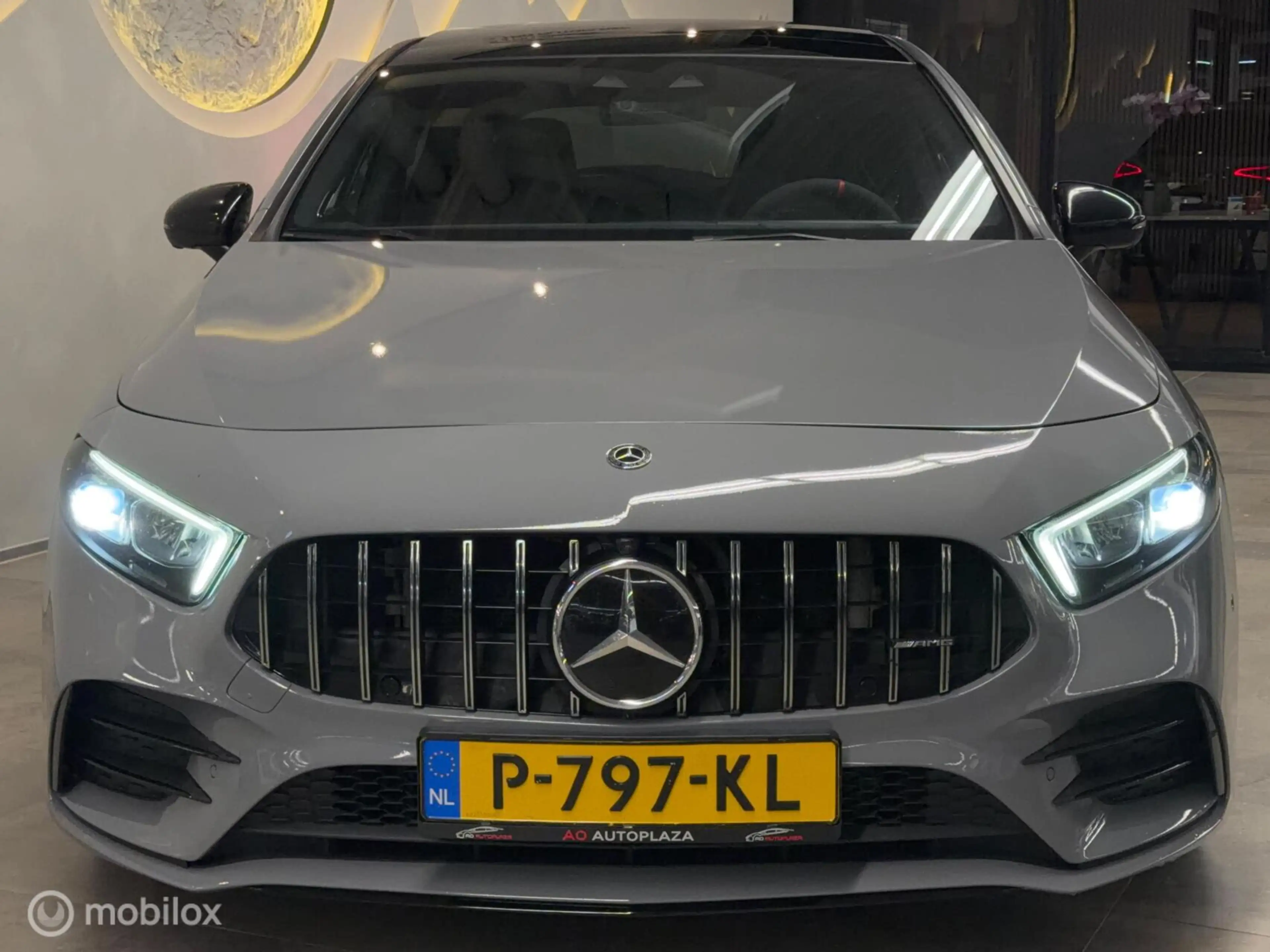 Mercedes-Benz A 35 AMG 4MATIC Edition 1 Panorama/Kuip/Burmester/HUD/Nardo — photo 9