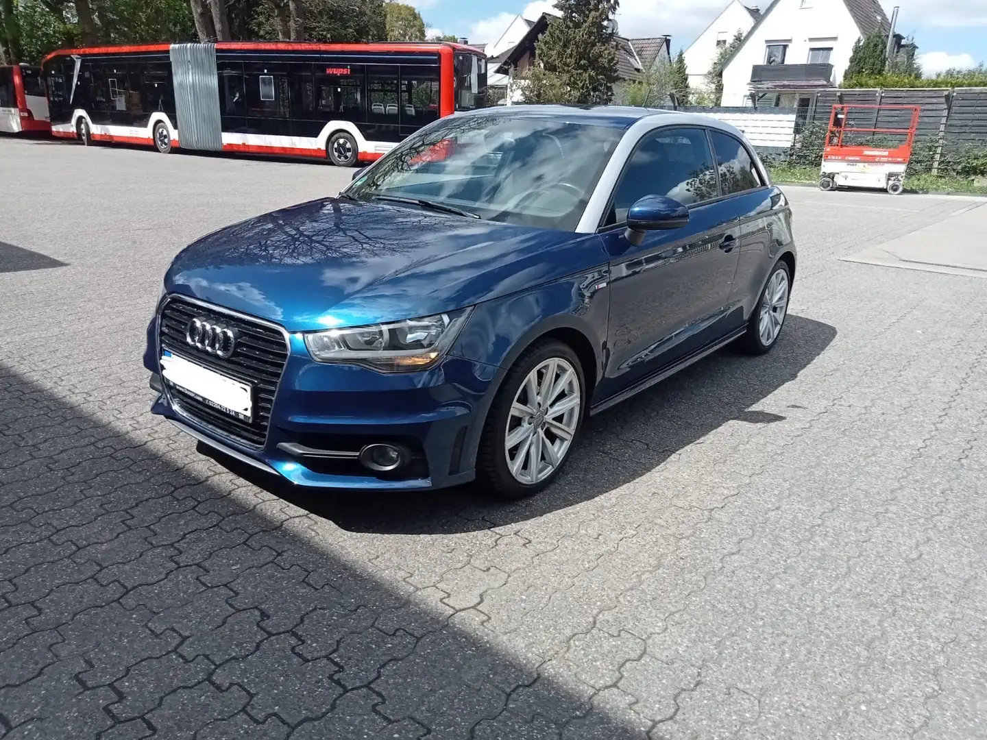 Audi A1 ambition Blau - 1