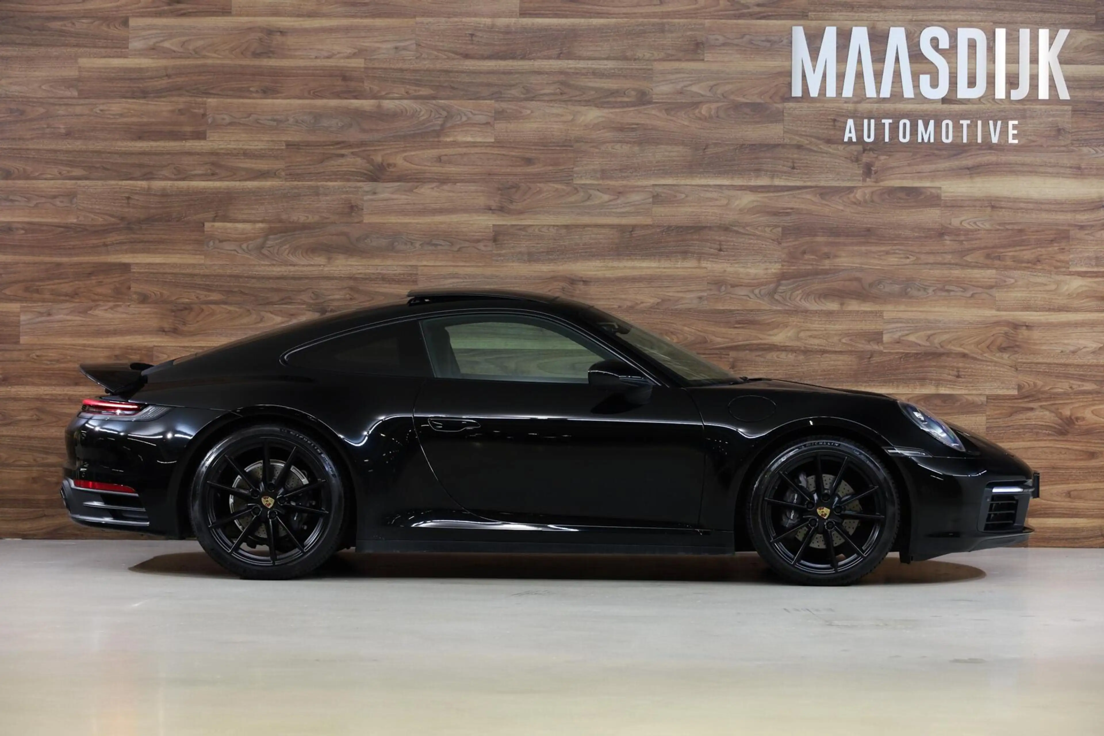 Porsche 992 3.0 Carrera — photo 6