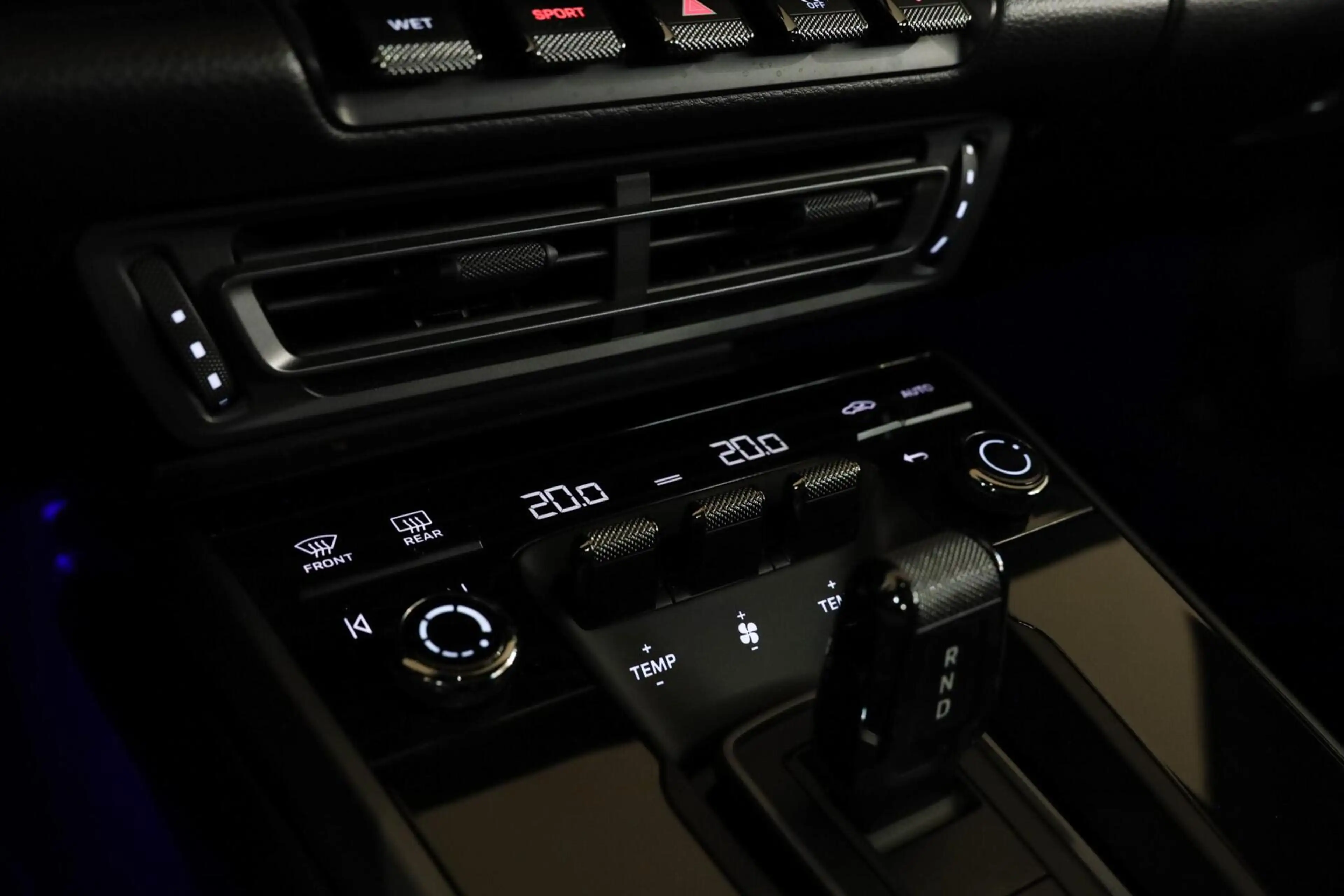 Porsche 992 3.0 Carrera — photo 23
