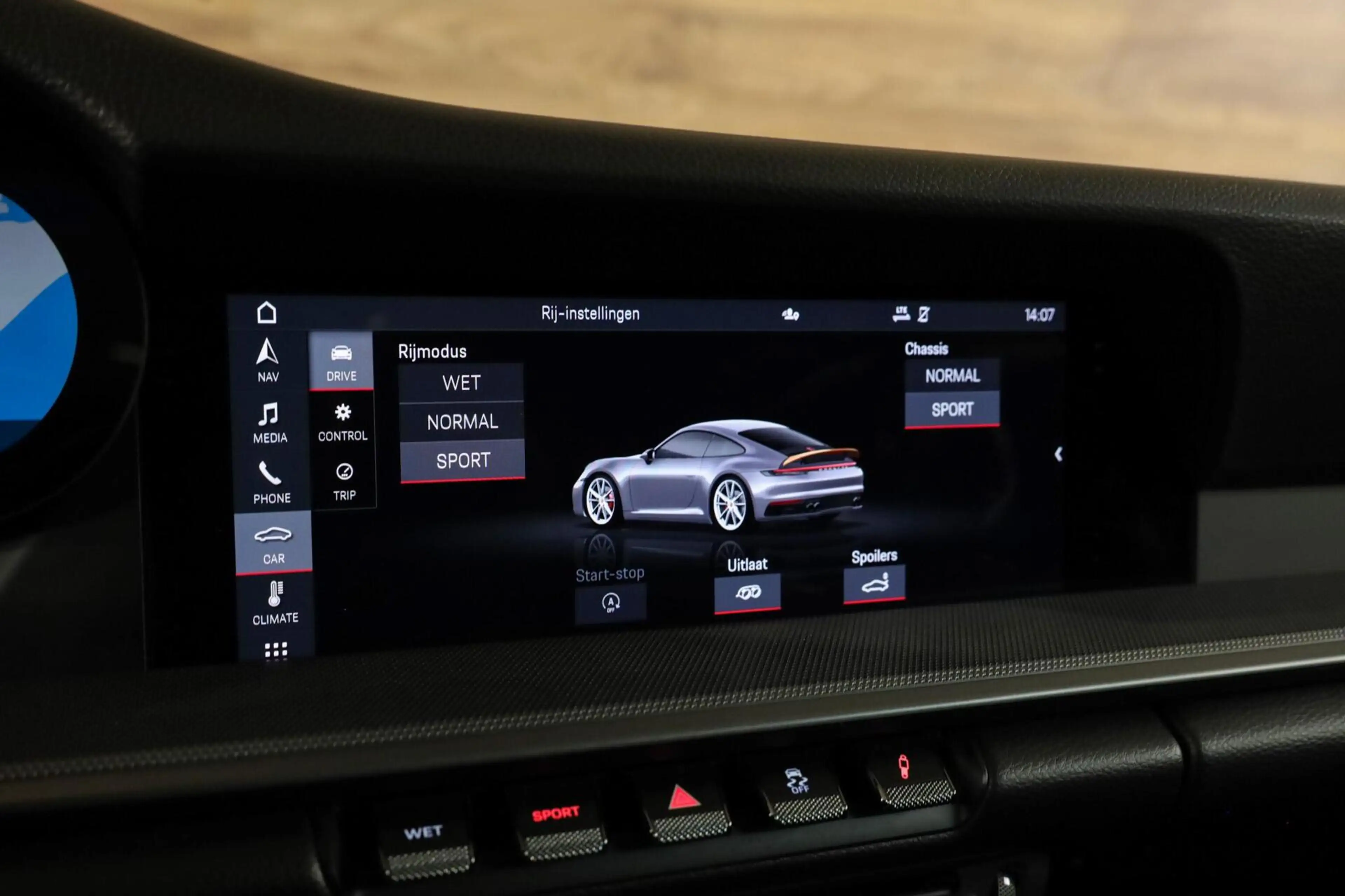 Porsche 992 3.0 Carrera — photo 28