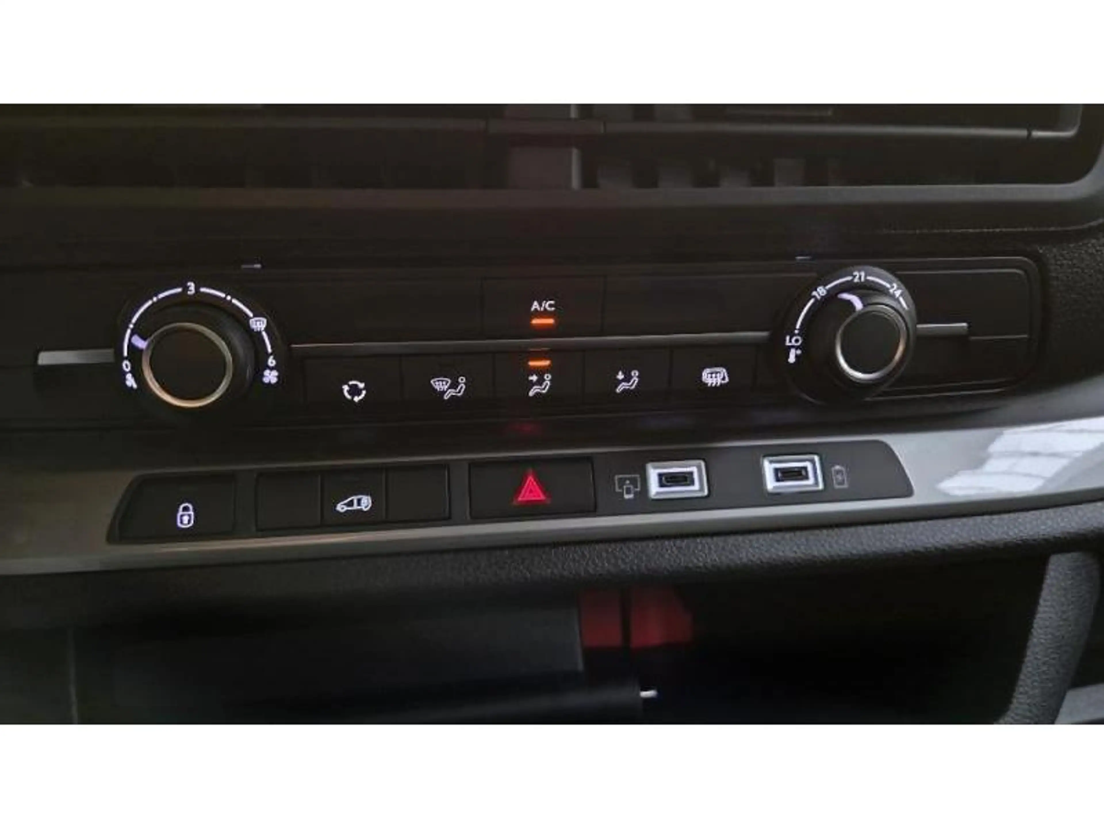 Citroen Jumpy M — photo 15