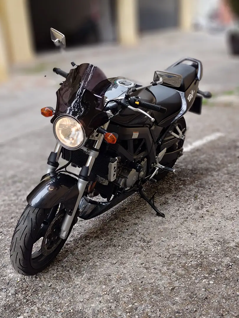 Suzuki SV 650 Negro - 1