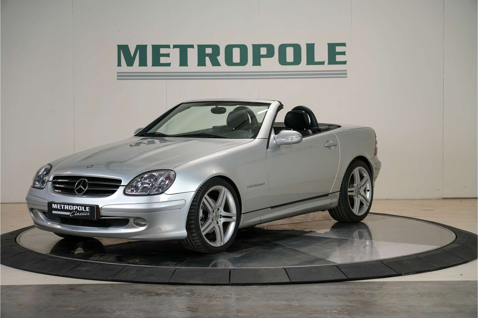 Mercedes-Benz SLK 230