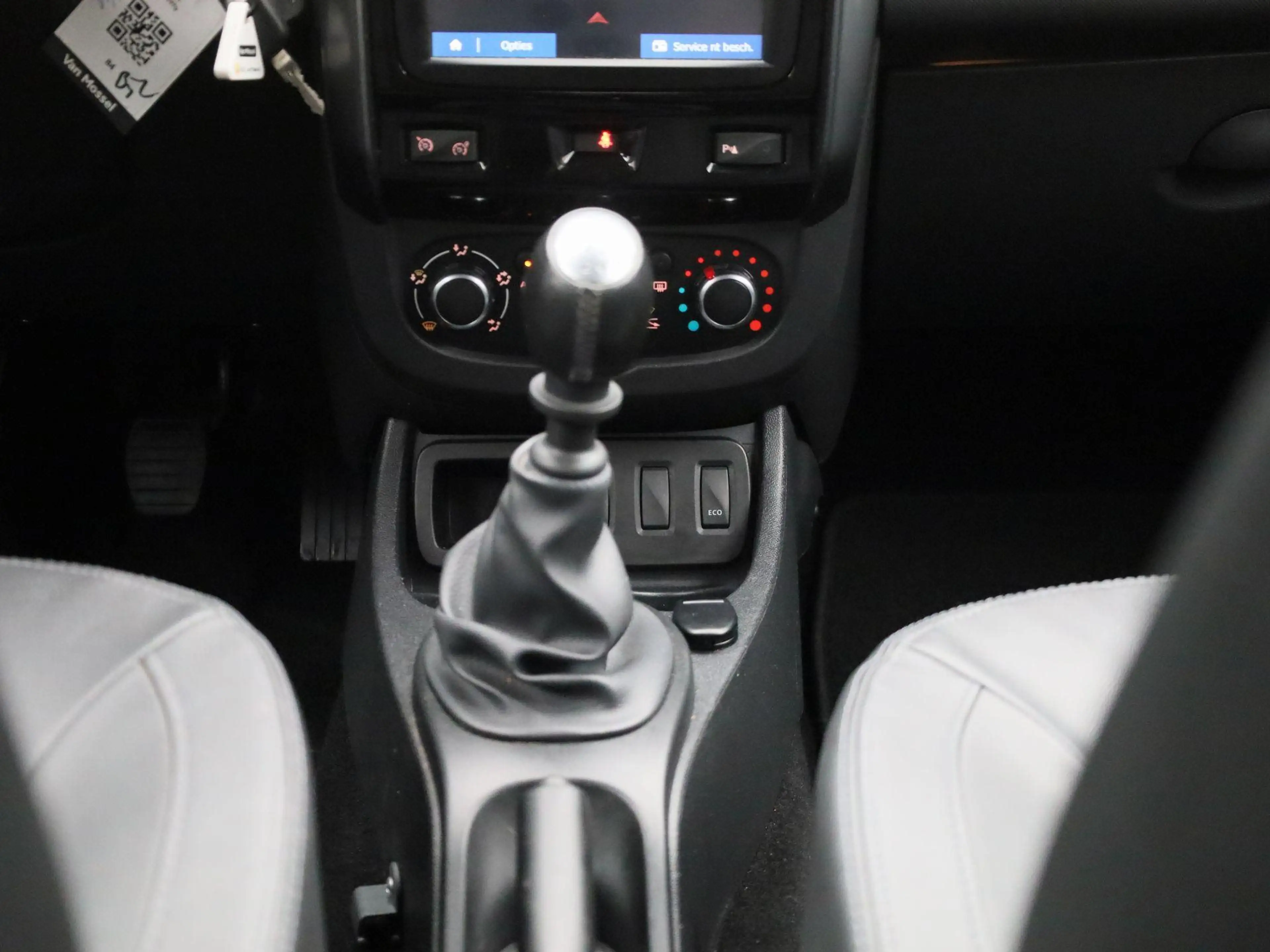 Dacia Duster 1.2 TCe 4x2 Blackshadow | Lederen Bekleding | Crui — photo 10
