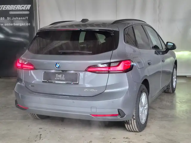 BMW 225 e xDrive Active Tourer U06 Ansicht 5