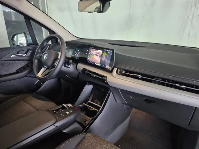 BMW 225 e xDrive Active Tourer U06 Ansicht 11