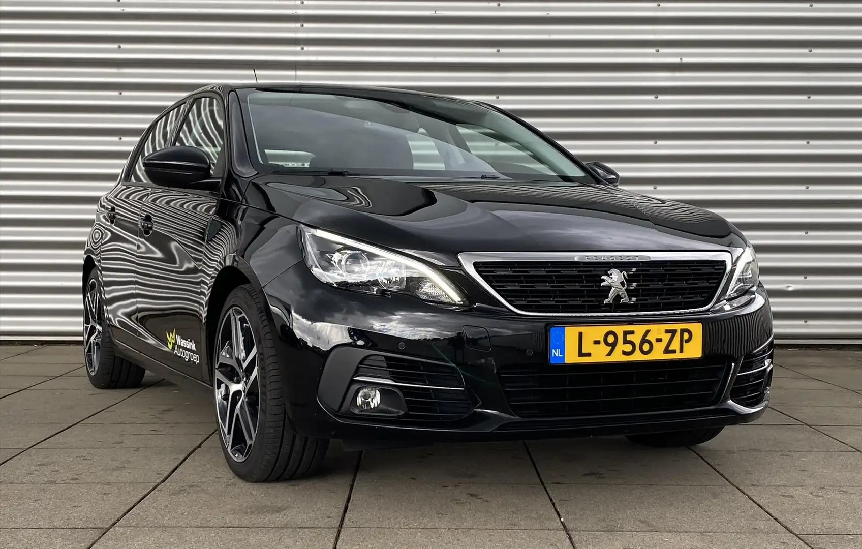 Peugeot 308 Active I 18inch velgen I Navigatie I Camera achter Zwart - 2