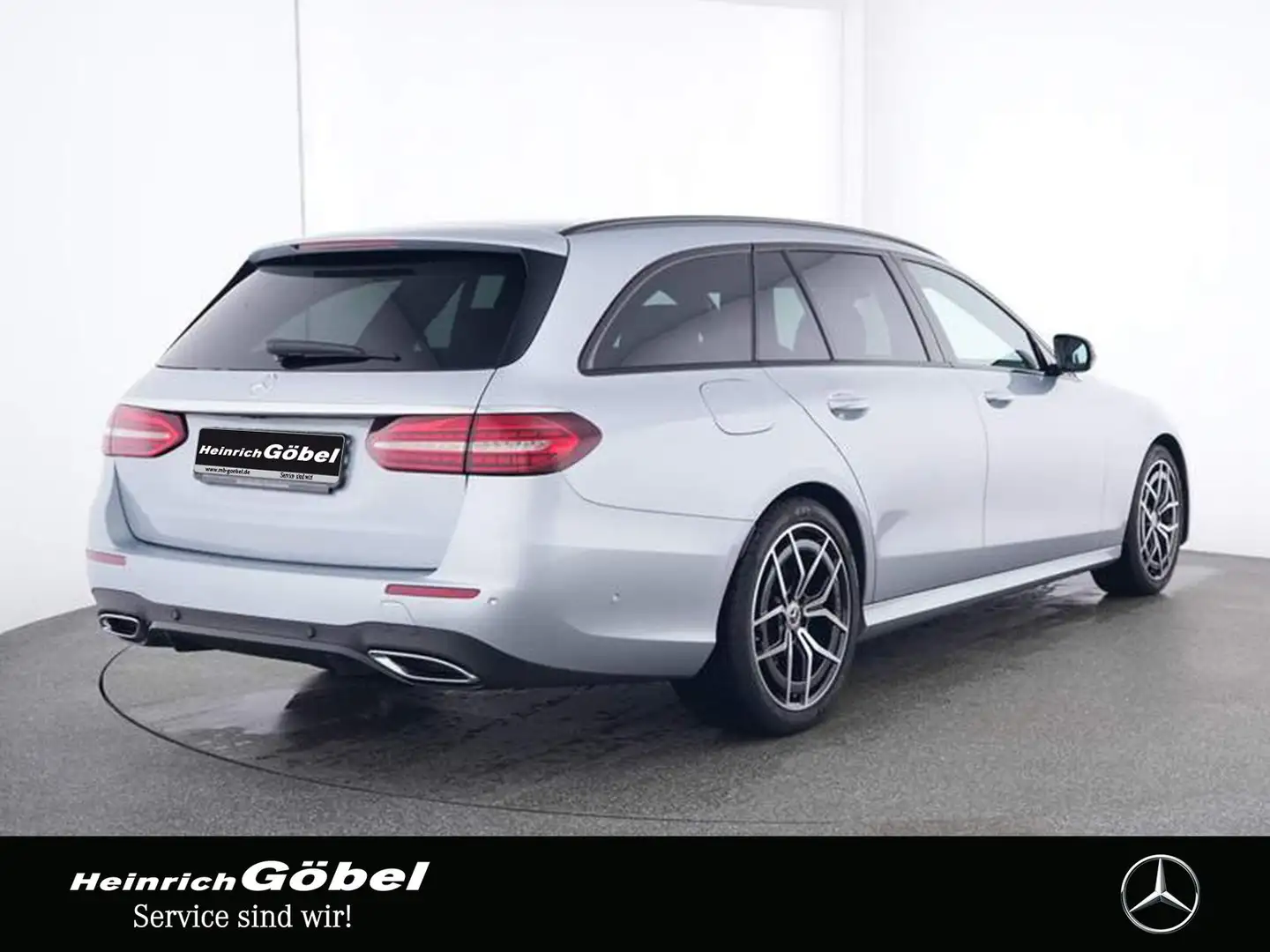 Mercedes-Benz E 220 T d AMG+NIGHT+NAVI+AMBIENTE+LED+CARPLAY Zilver - 2