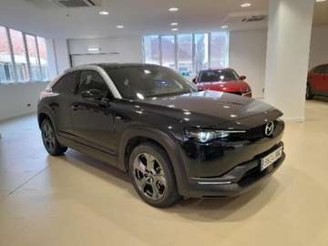 e-Skyactiv Makoto Premium Modern Confidence 105kW