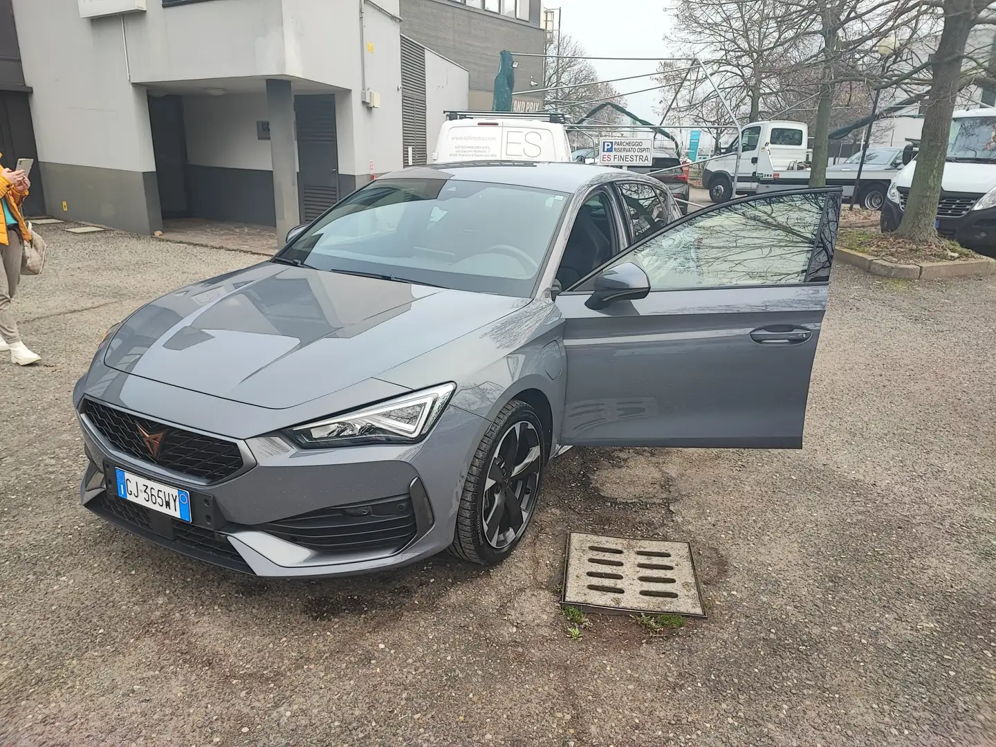 CUPRA Leon Leon 2022 1.4 e-hybrid 204cv dsg Plug-In Grigio - 1