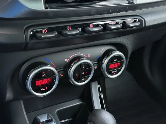 Alfa Romeo Giulietta view 16