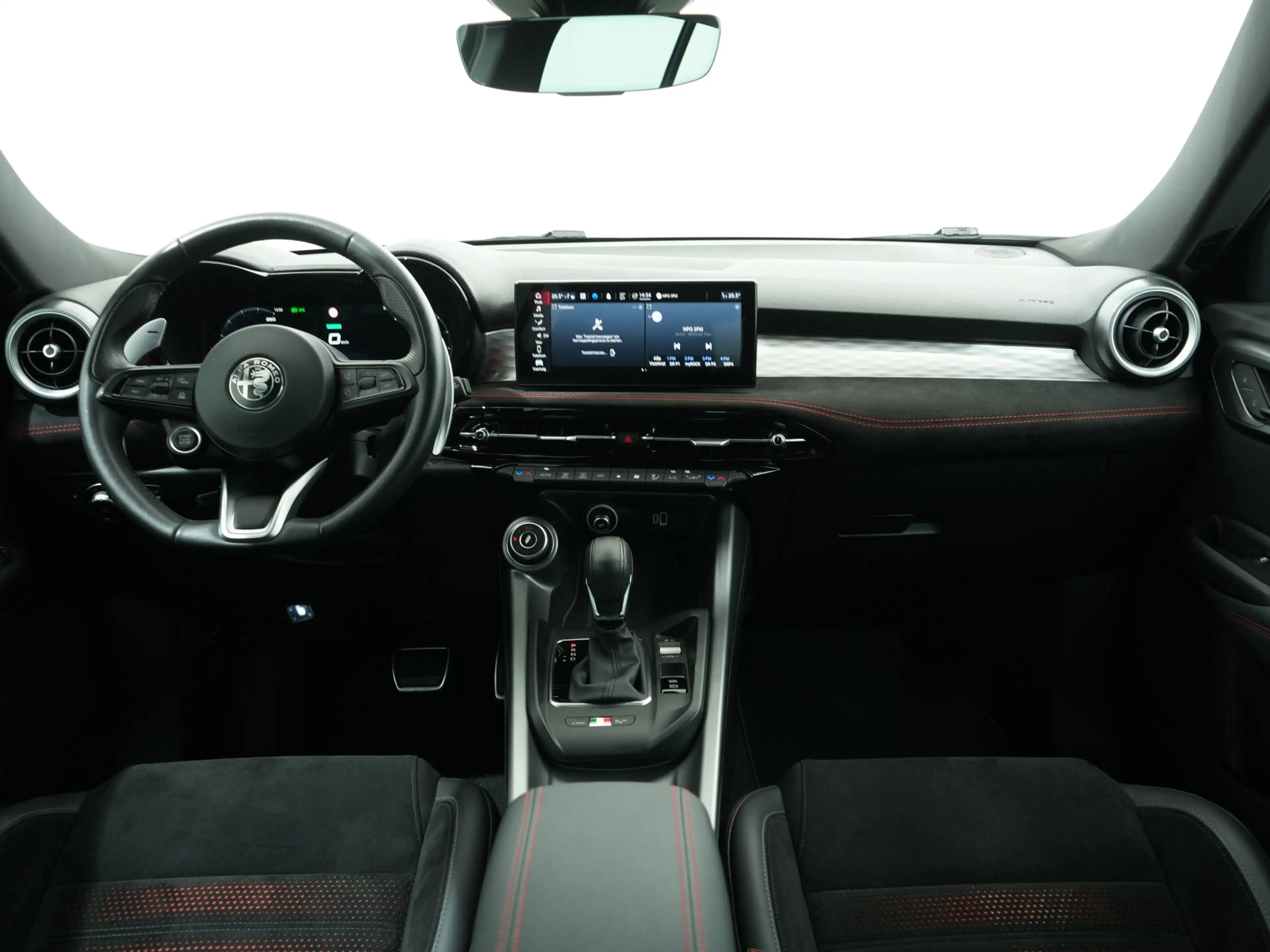 Alfa Romeo Tonale 1.3T PHEV 280PK VELOCE | Cruise Adaptief | El. ach — photo 2
