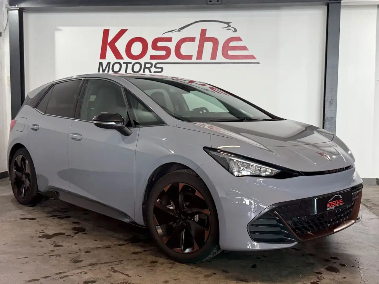 Cupra Born Tech Paket 1. Hand