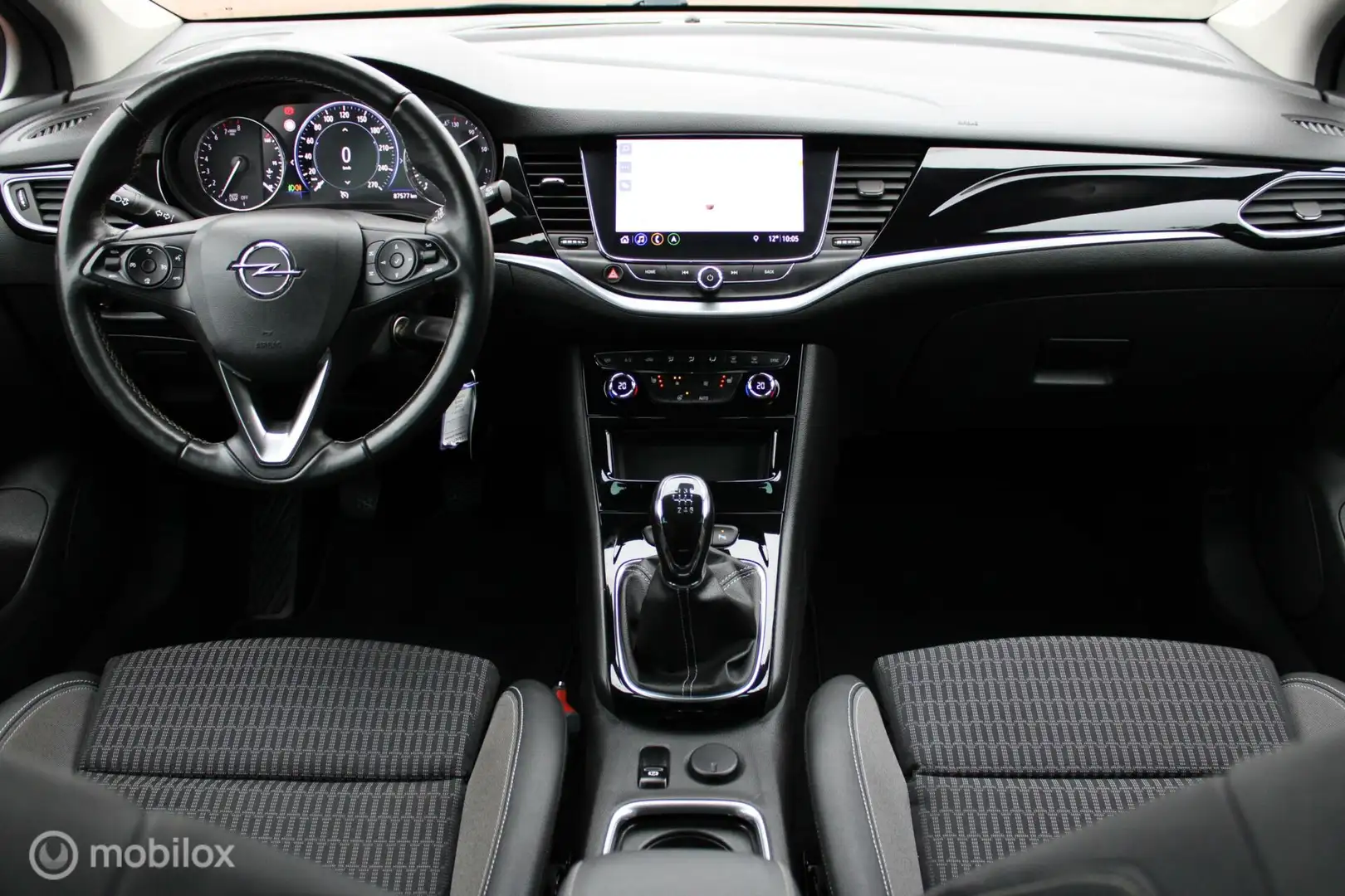 Opel Astra 1.2 Edition 130 PK, Stoel/stuur verwarming, Pdc vo Schwarz - 2