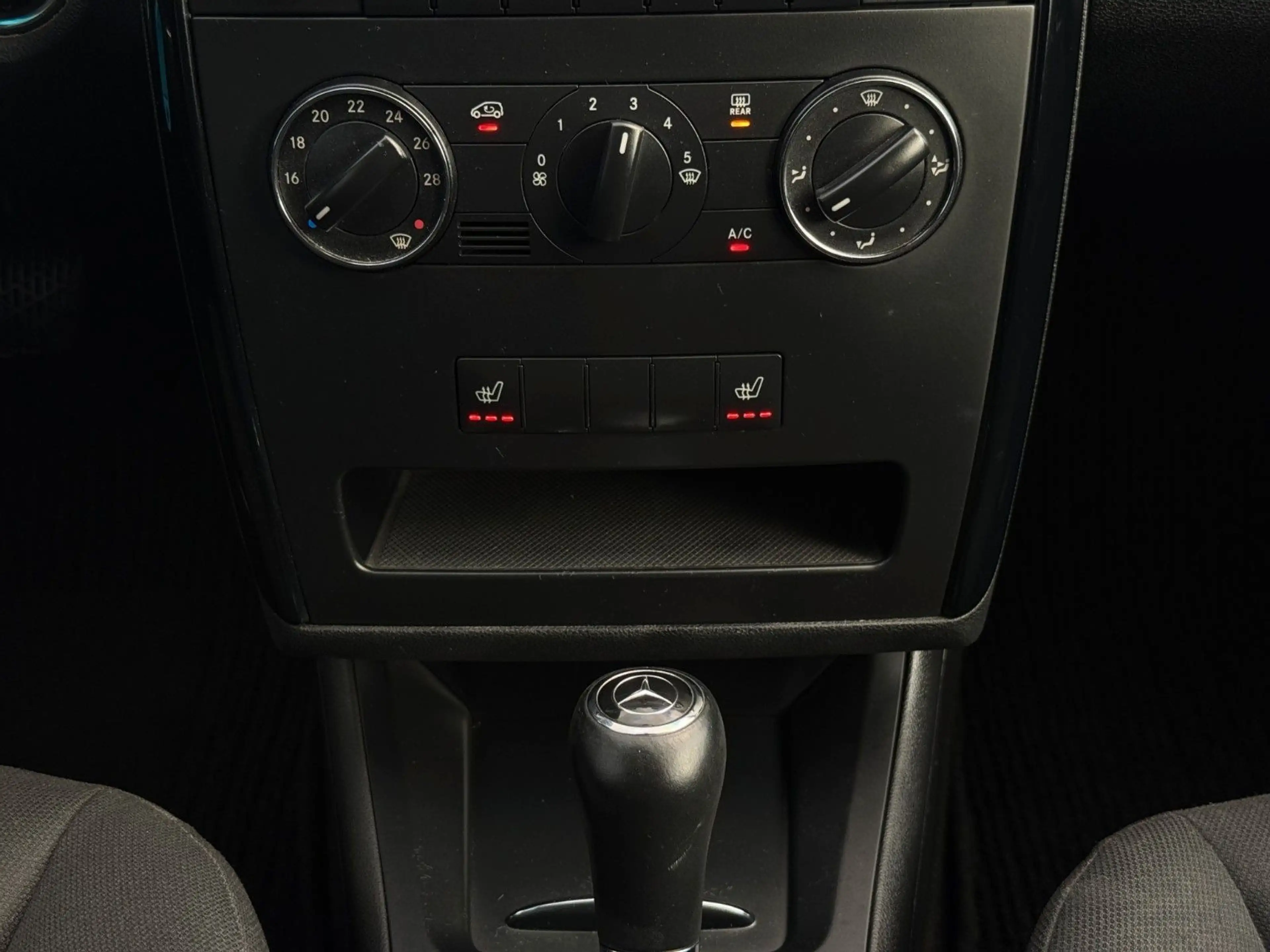 Mercedes-Benz A 150 /Automatik/Sitzheizung/Klima/TÜV&Insp Neu — photo 13