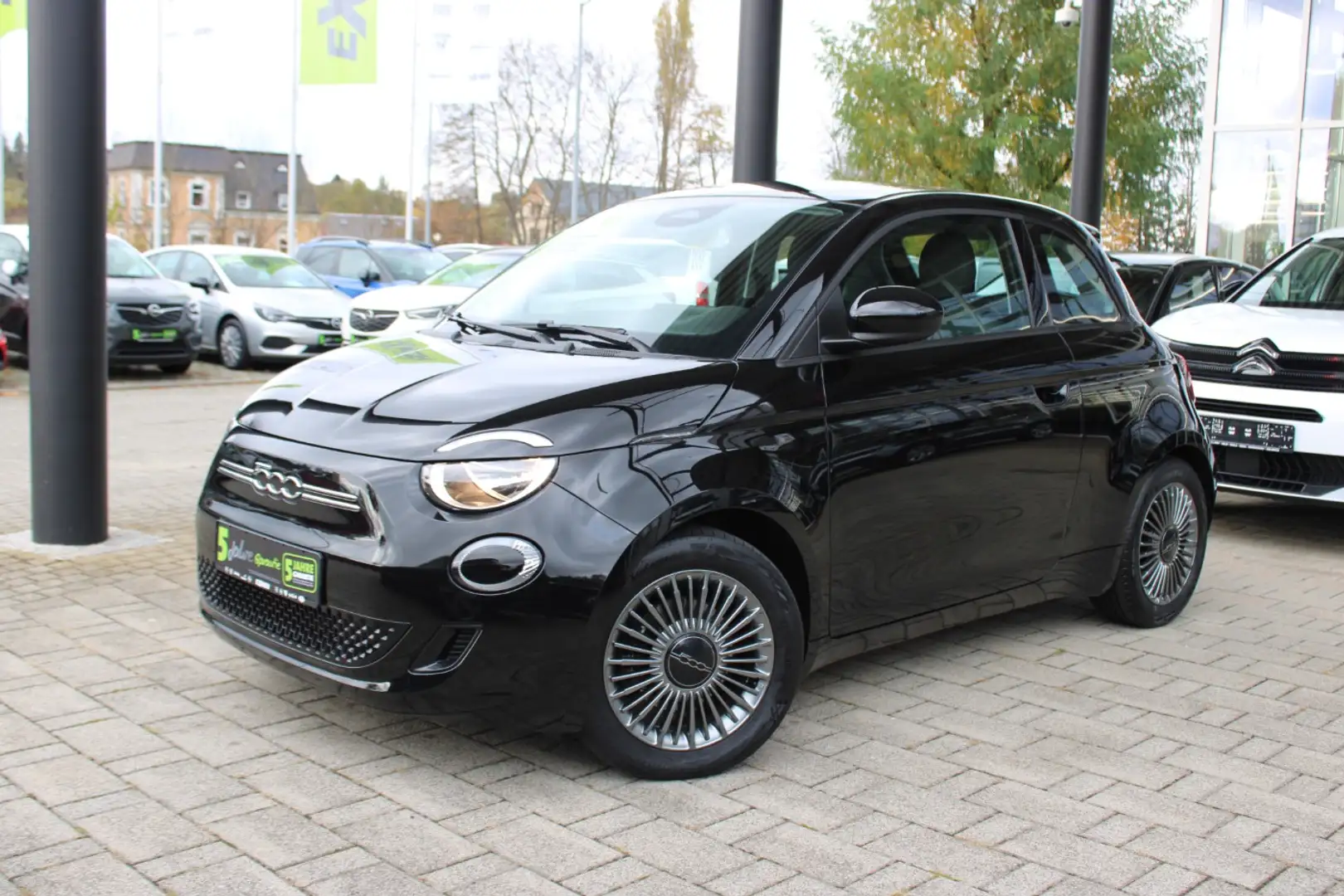 Fiat 500e ICON - 42 kWh LED+Navi+SHZ+Winterp.+KlimaA Czarny - 2