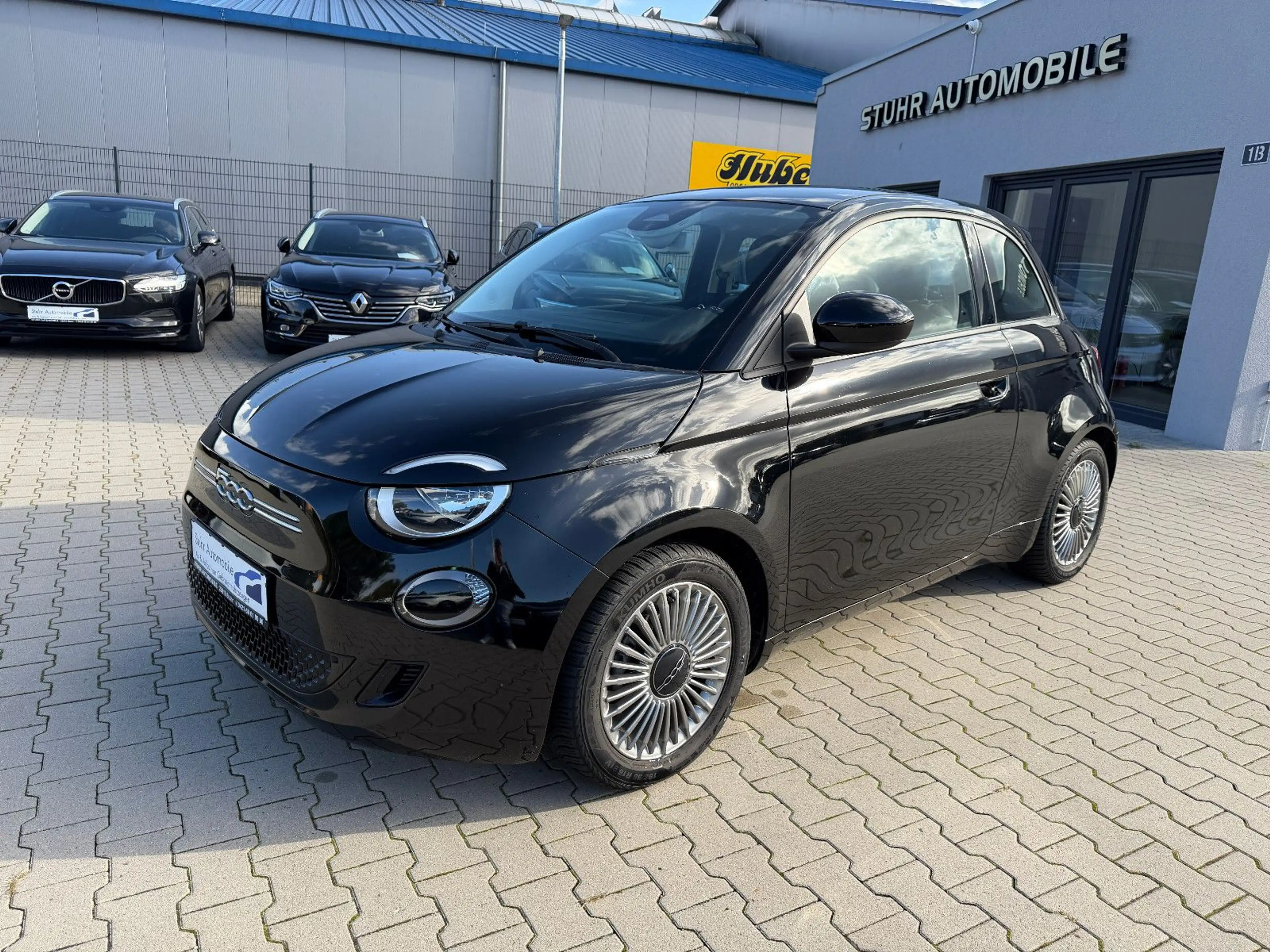 Fiat 500e 500 e Icon Apple Car Navi Klimaaut. 1.Ha.