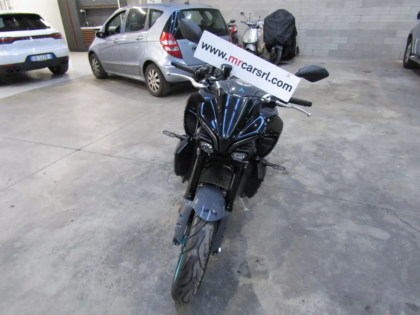 Yamaha MT-10 Yamaha MT-10 UNICO PROPRIETARIO *9.000 KM* Grigio - 2