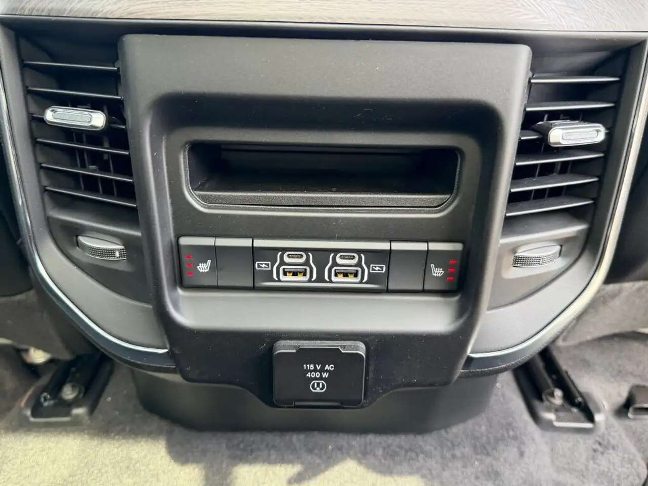 RAM 1500 fotografie RAM 1500