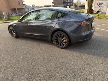performance 4wd long range 82 kw batteria nuova