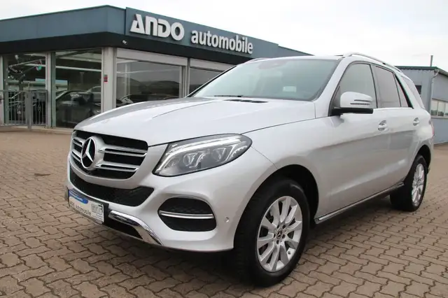 Mercedes-Benz GLE 250 d 4Matic Leder/LED/COMAND/HUD/AHK/Kamera