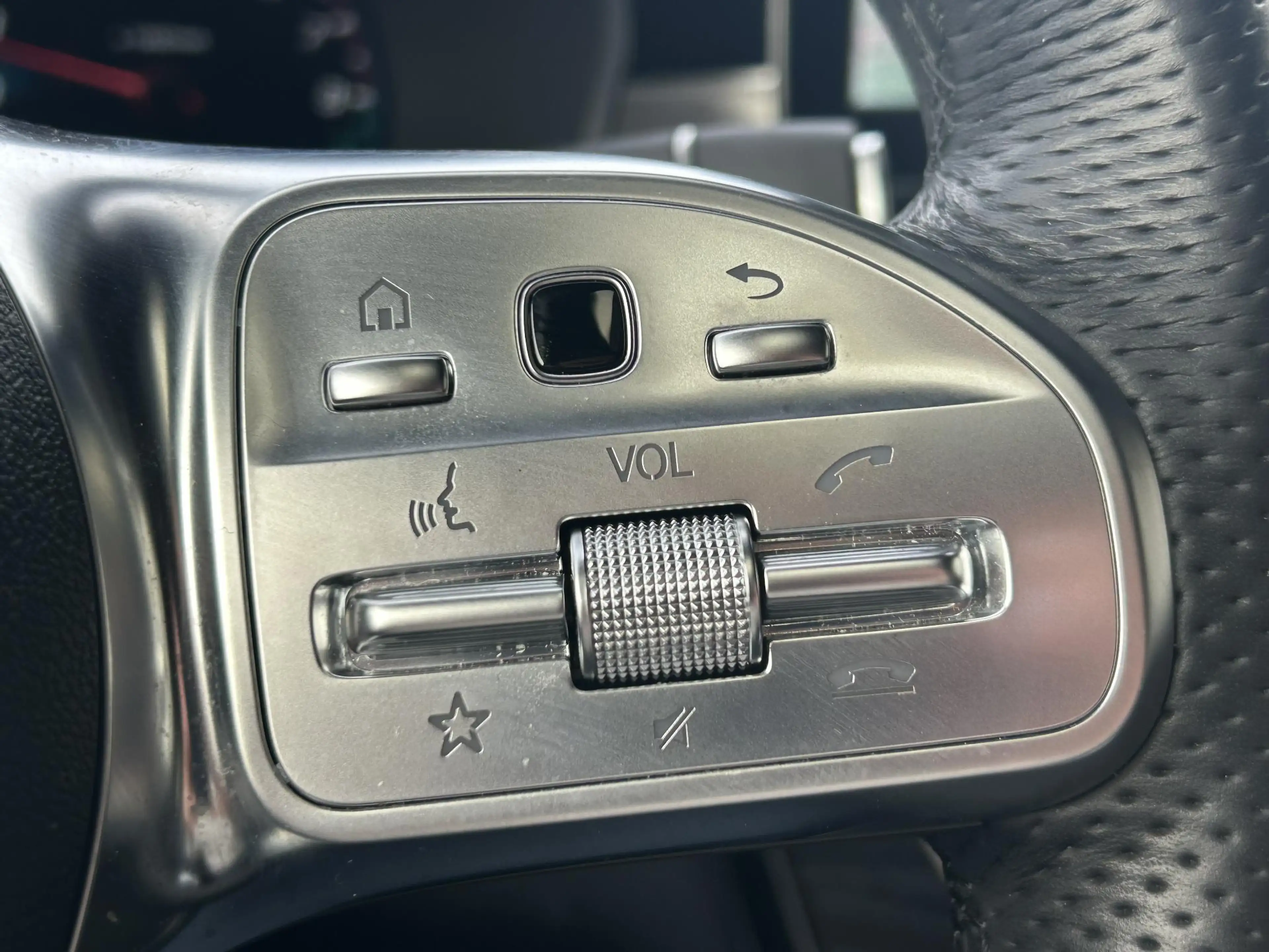 Mercedes-Benz GLC 300 Coupé 300e 4MATIC Business Solution AMG | Panorama — photo 11