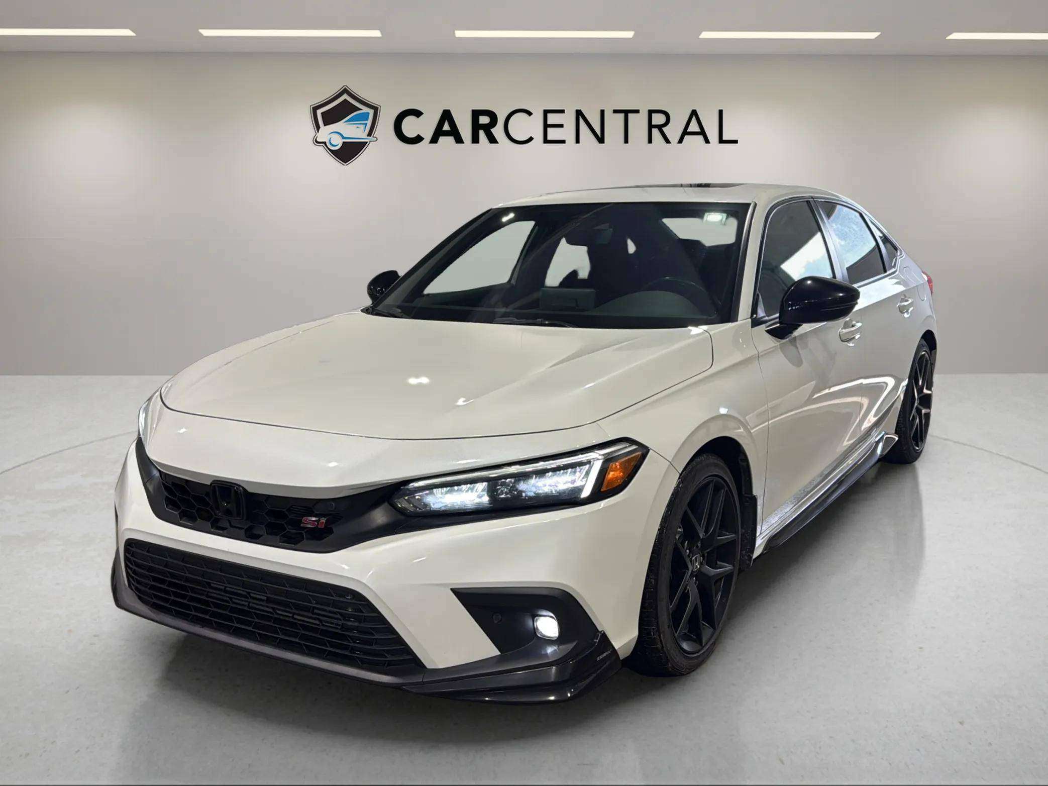 White 2023 Honda Civic Sedan Front-Wheel Drive 6-Speed Manual