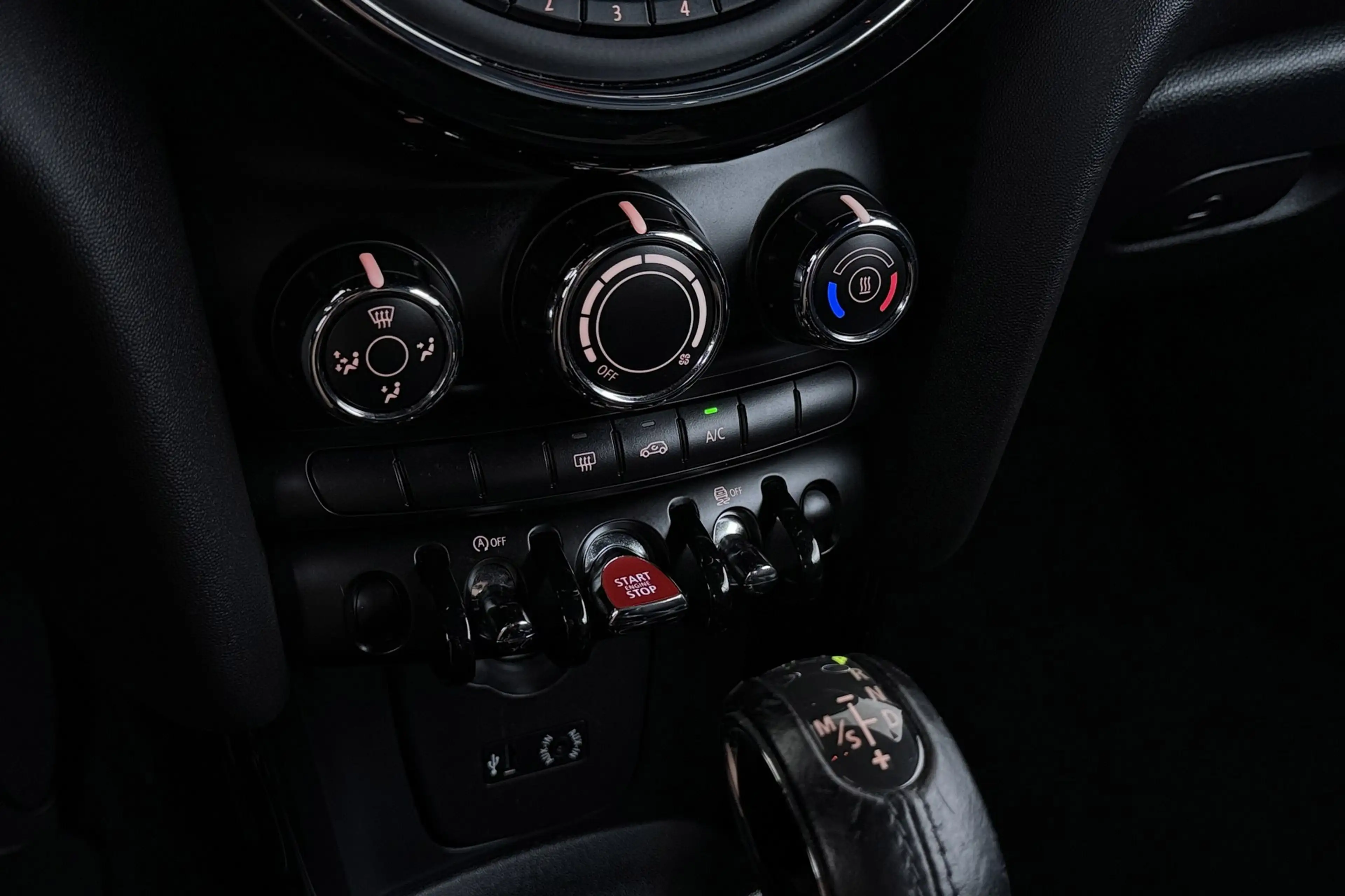 MINI Cooper S Cabrio 2.0 Serious Business | Keyless Entry/Start | Leer — photo 25