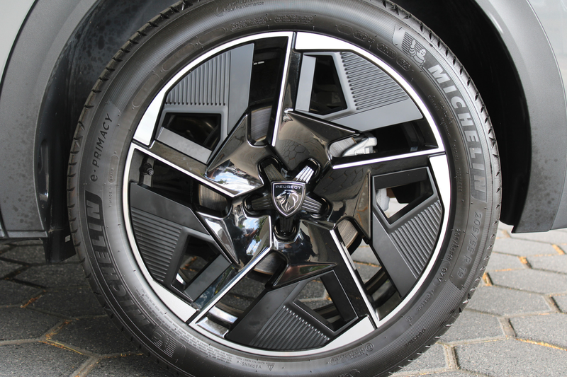 Peugeot 408 1.6 HYbrid 225 EAT8 GT | Panoramadak | Winterpack — photo 7