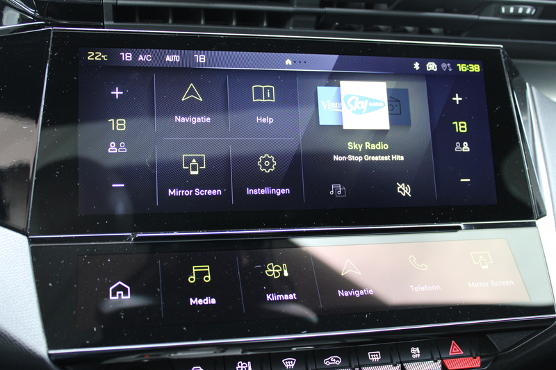 Peugeot 408 1.6 HYbrid 225 EAT8 GT | Panoramadak | Winterpack — photo 22