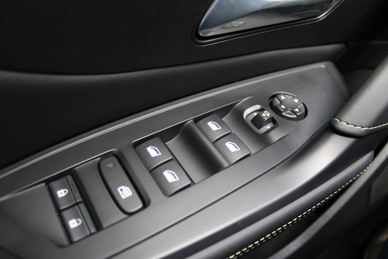 Peugeot 408 1.6 HYbrid 225 EAT8 GT | Panoramadak | Winterpack — photo 19