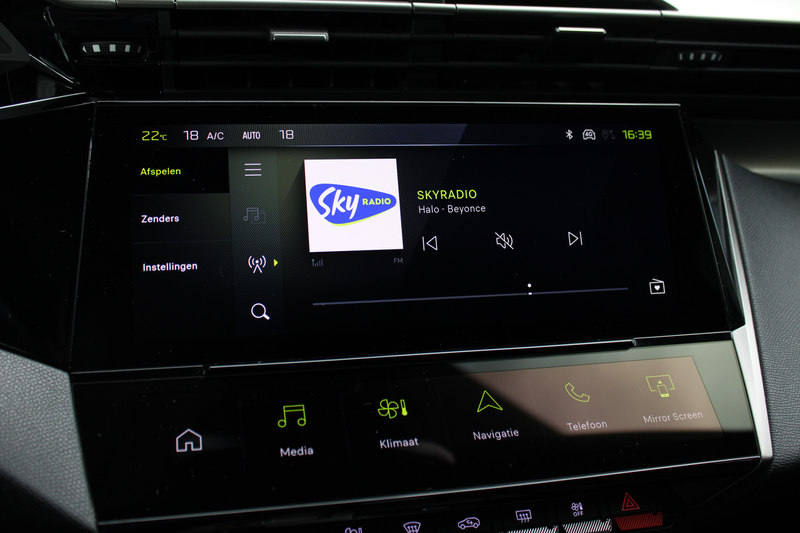 Peugeot 408 1.6 HYbrid 225 EAT8 GT | Panoramadak | Winterpack — photo 30
